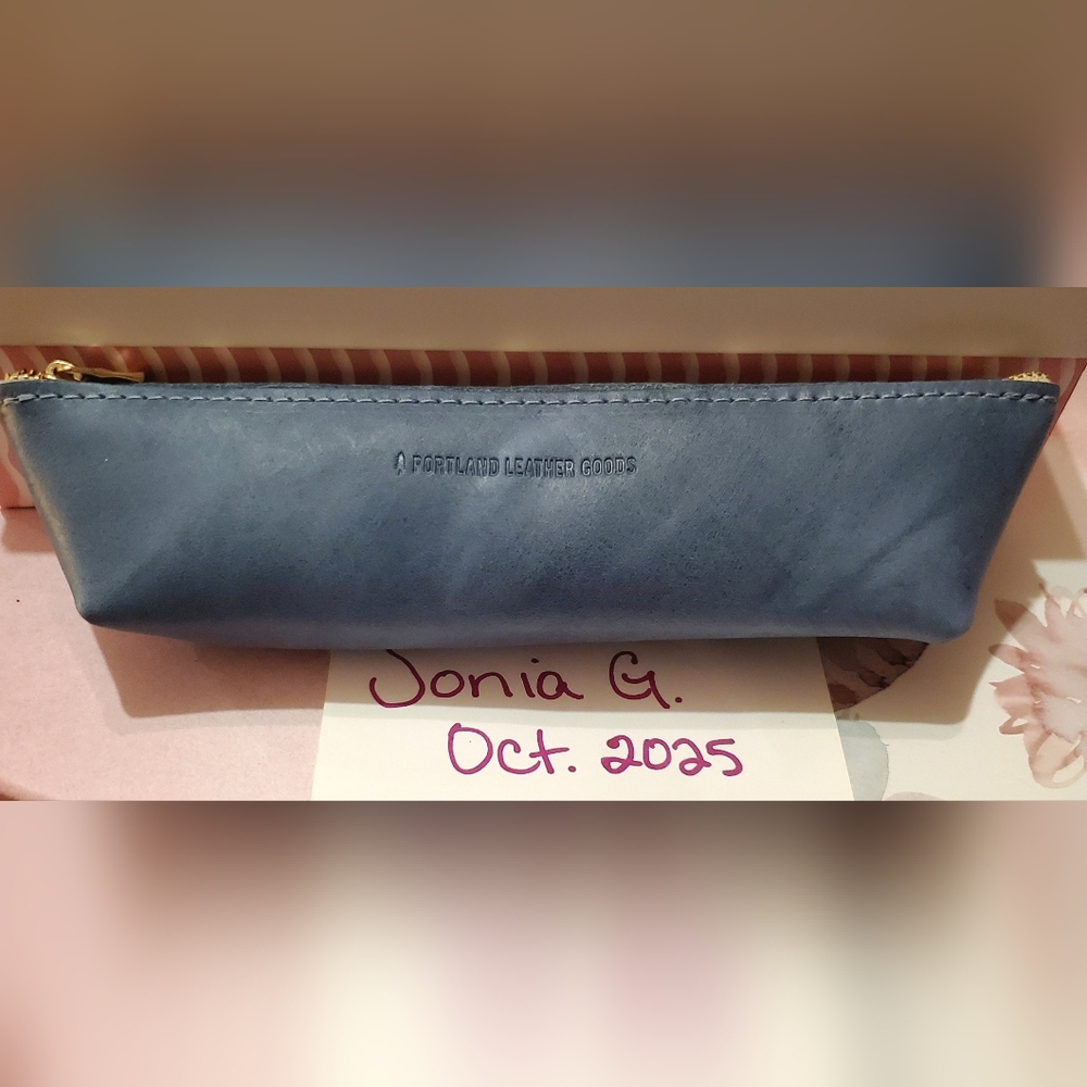 Portland Leather Aqua Canoe